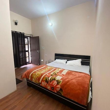 Chirag Homestay Kainchi Nainital Buitenkant foto