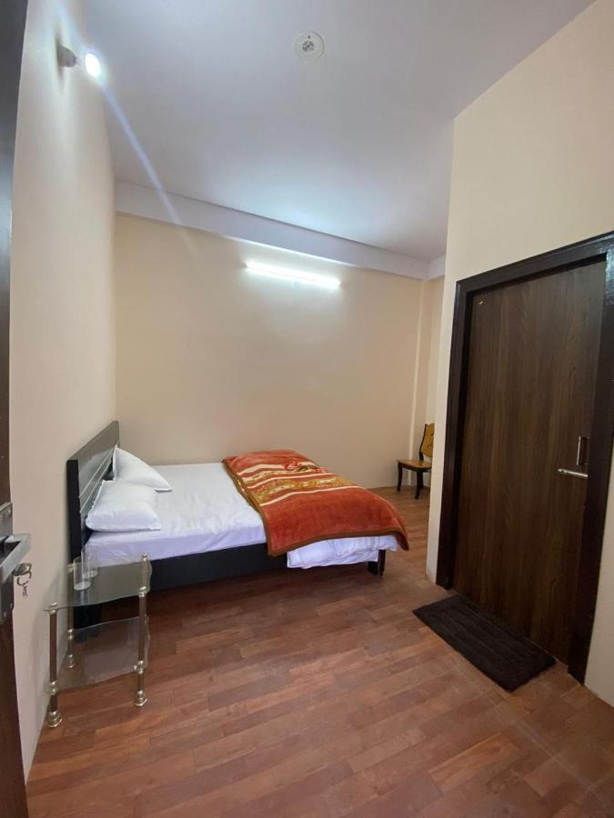 Chirag Homestay Kainchi Nainital Buitenkant foto